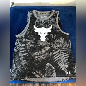 NWT under armour tank size small